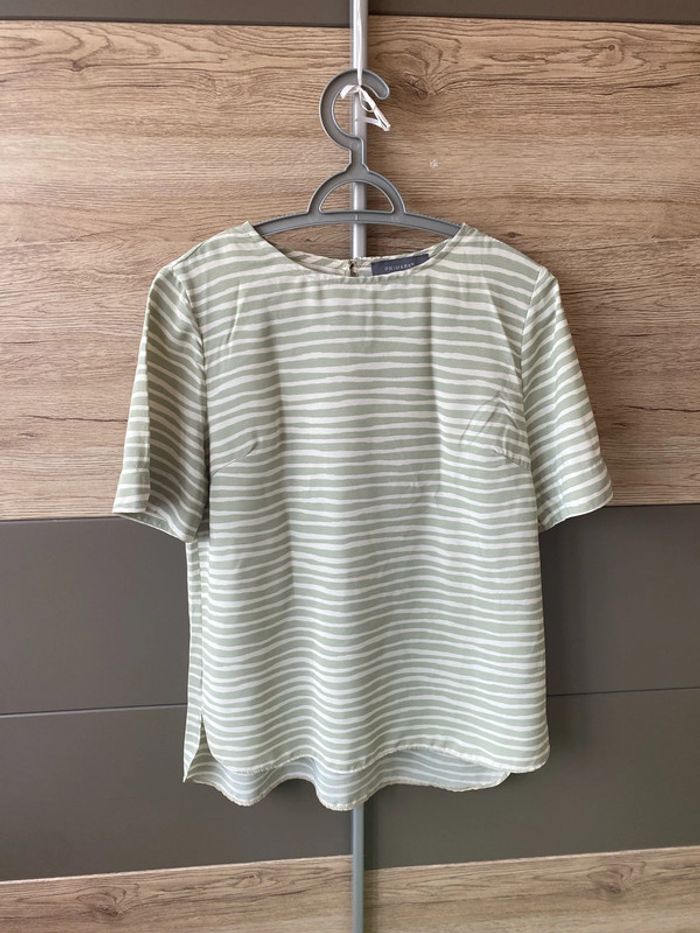 T-shirt taille 40