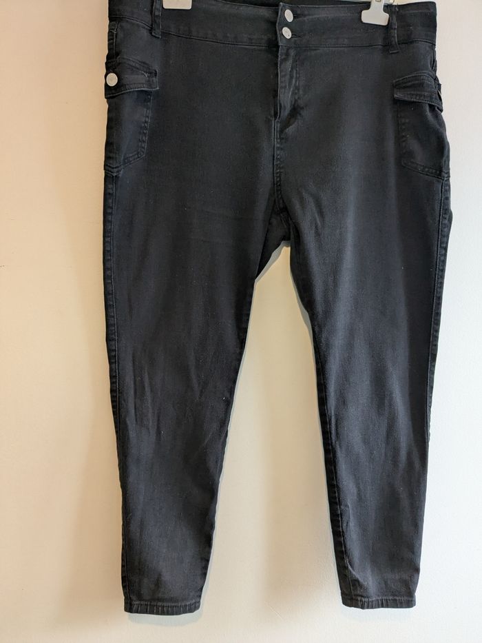 Pantalon noir - photo numéro 2