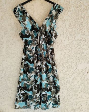 Robe fleurie à volants – Bleu & Marron – Style Bohème

taille 42-44 