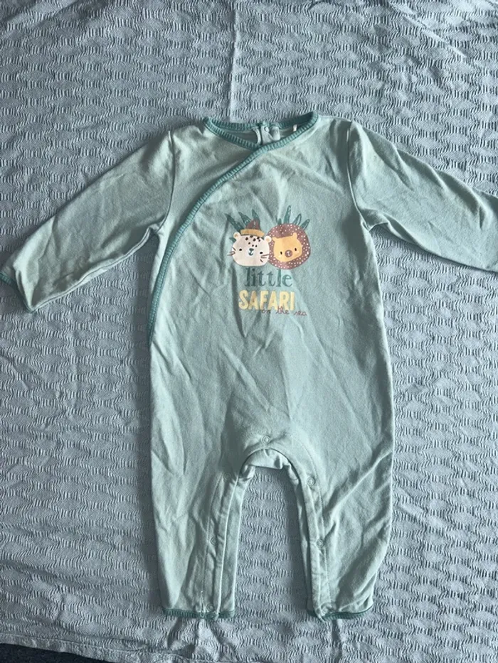Pyjama bébé