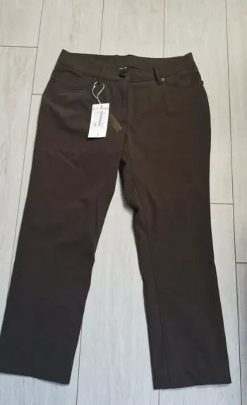 Pantalon marron neuf taille 40