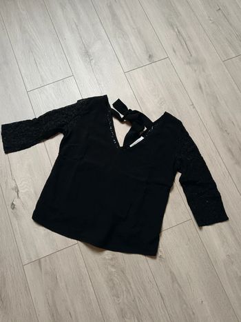 Blouse noir dentelle