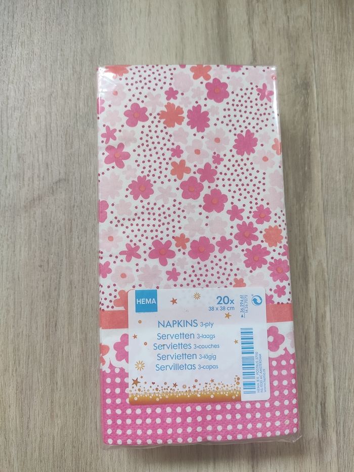 Hema 20 serviettes en papier fleuri