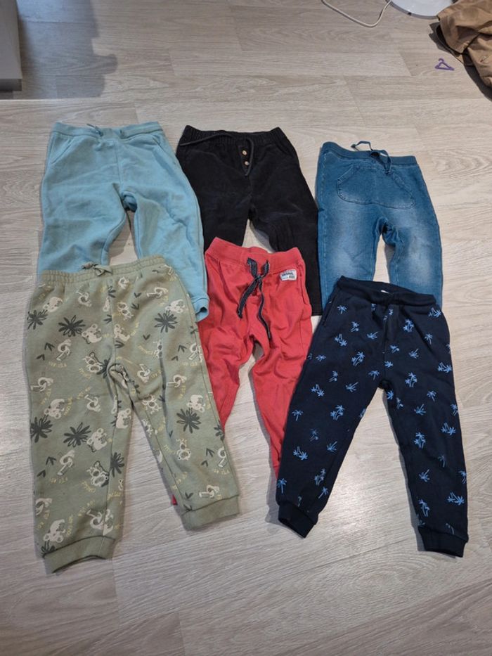 Lot pantalons joggings 3 ans