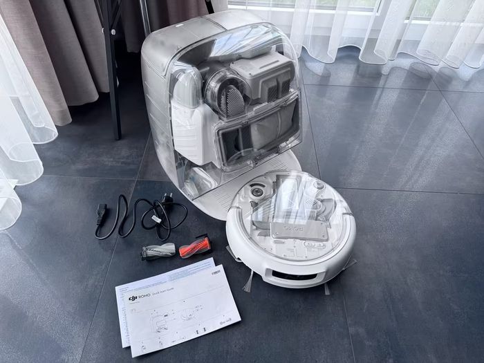 DJI Romo P Neuf Aspirateur robot Jamais utilisé