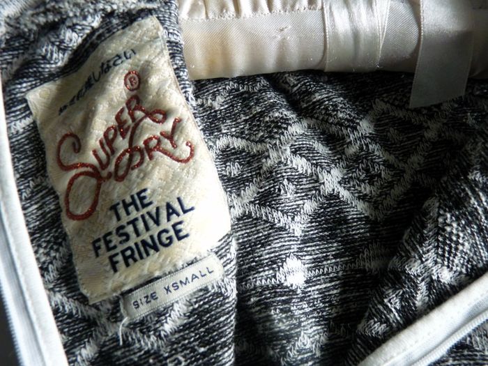 Robe longue Femme superdry XS 34 graphique grise TBE col montant - photo numéro 4