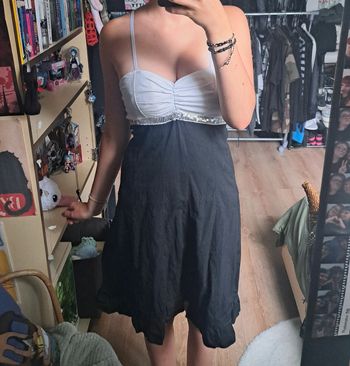 Robe noir et blanche