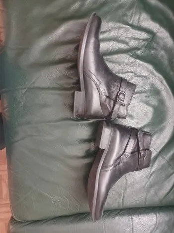 Bottines cuir noir