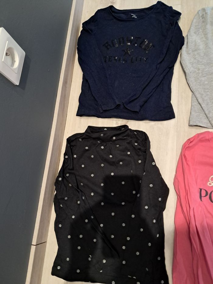 Lot de t shirts manches longues 6ans - photo numéro 9