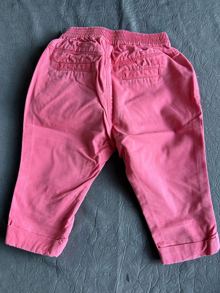 Lot 2 pantalons bébé fille 9 mois - photo numéro 3