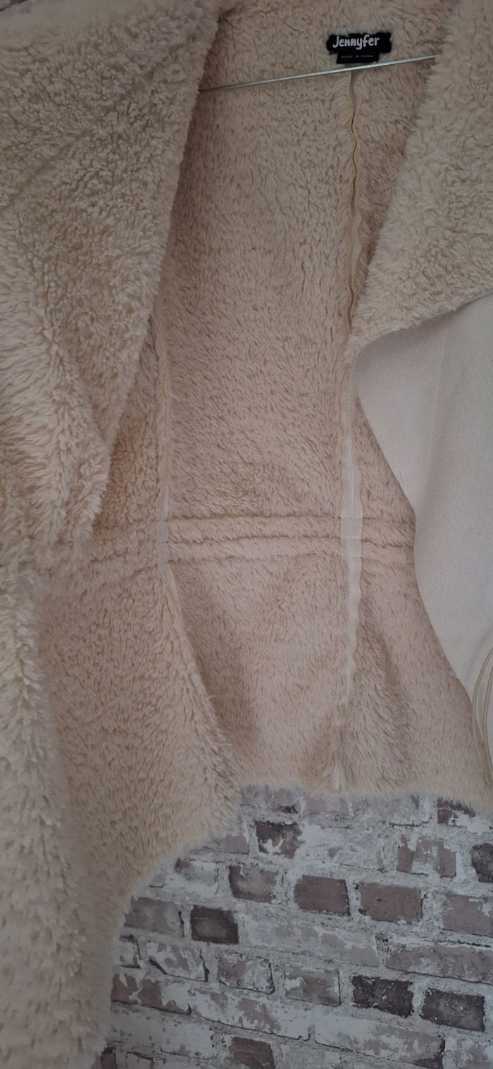 Manteau blanc - photo numéro 2