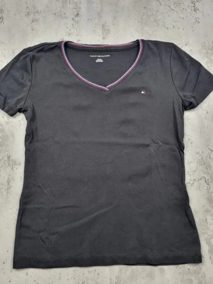 T-shirt Tommy Hilfiger noir – Taille S/36 Femmes - photo numéro 3