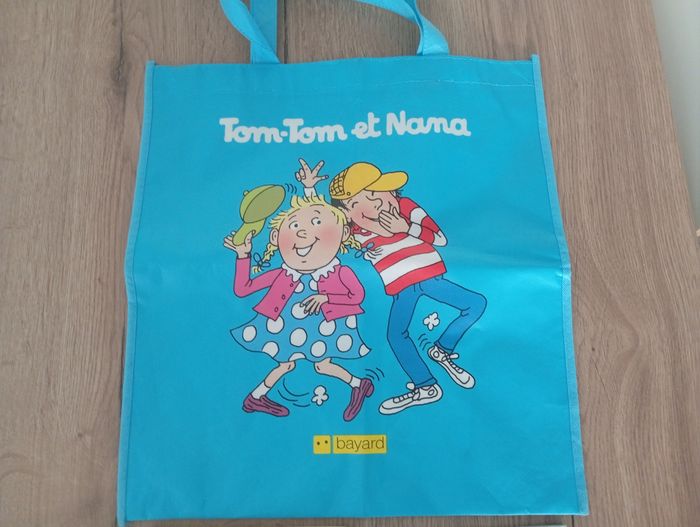 Lot livres enfants + sac - photo numéro 2