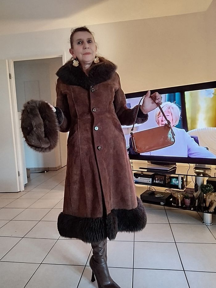 Manteau fourré Y2k style empire Vintage dressing lire descriptif - photo numéro 9