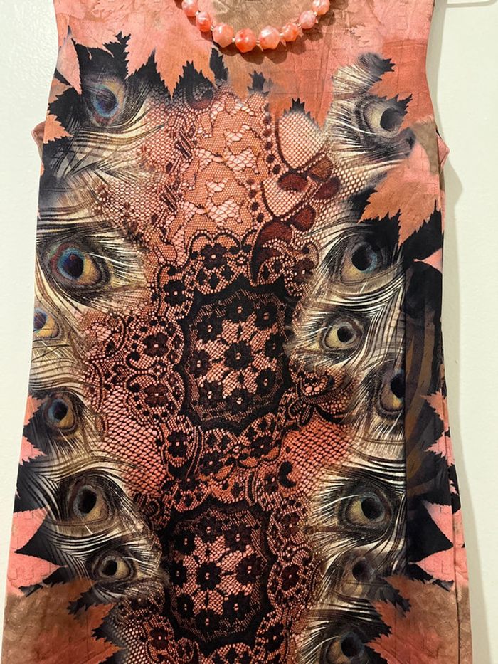 Merveilleuse robe taille 1 On dirait un tableau tellement le motif est beau - photo numéro 4