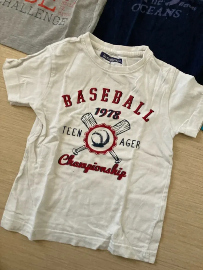Lot de 10 pieces : t-shirt et pulls 5 ans - photo numéro 2