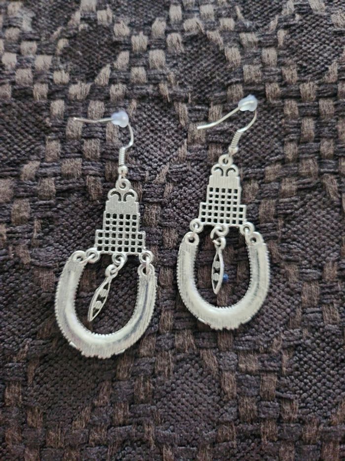 Boucles d'oreilles argentées - photo numéro 2