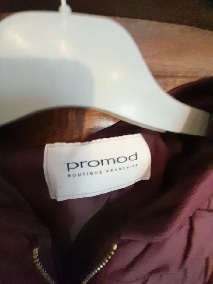 Veste grenat - photo numéro 4