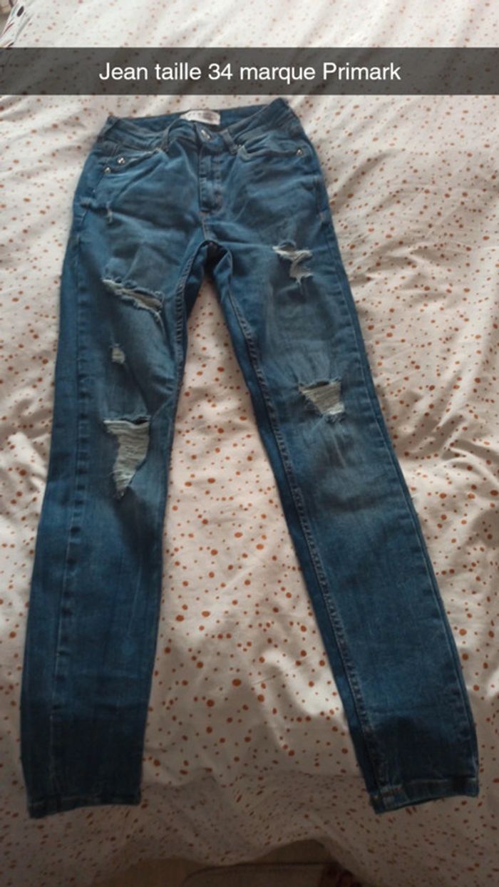 Jean troué taille 34 marque Primark