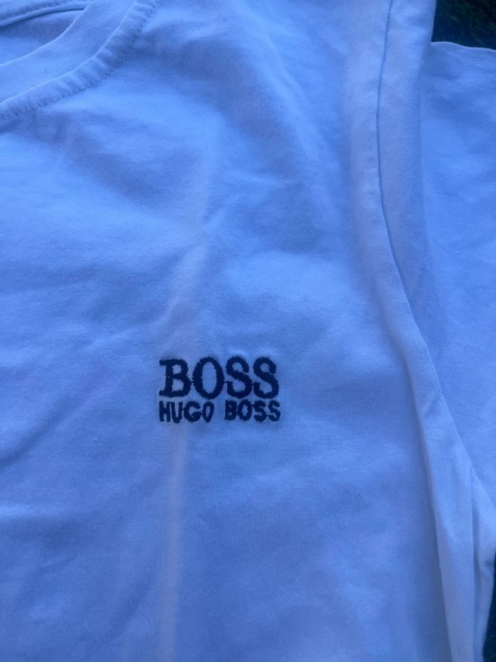 TEE shirt jamais mi . - photo numéro 4