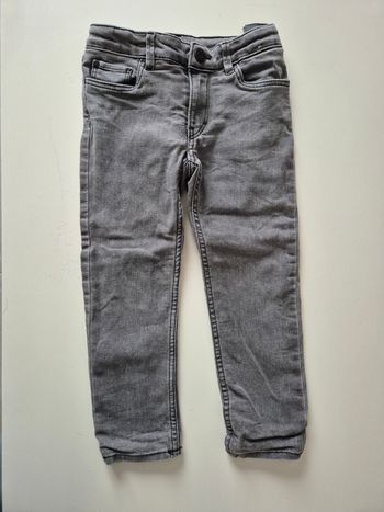👦 Jeans