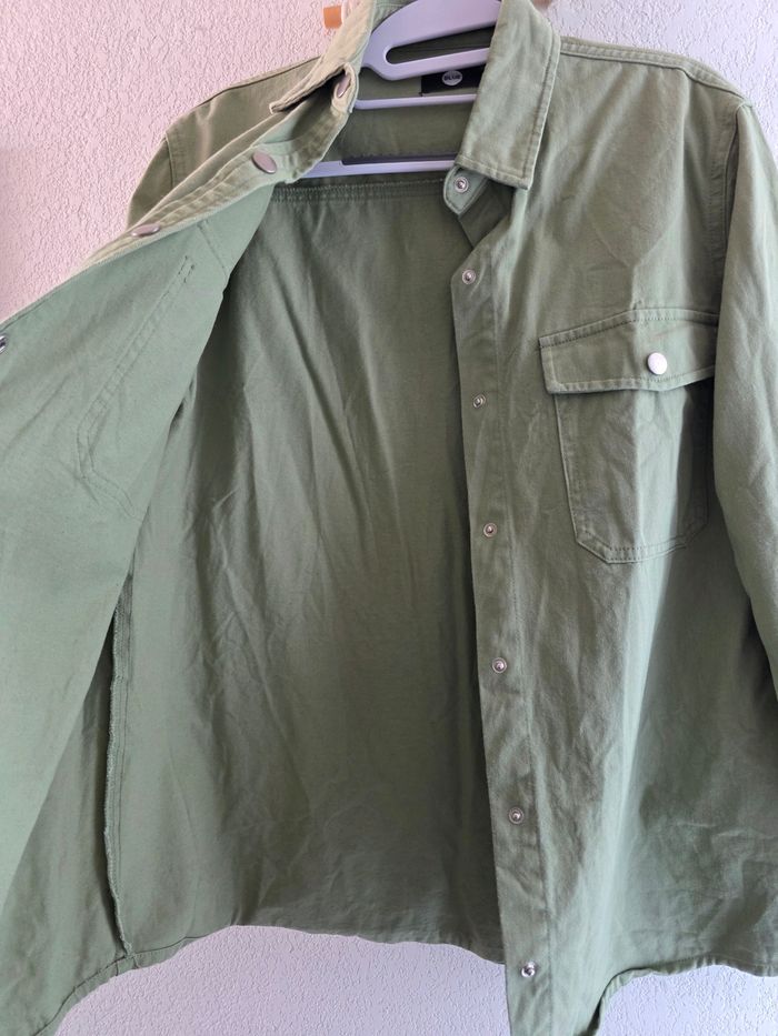Surchemise type jean kaki Boohoo taille 34 - photo numéro 8