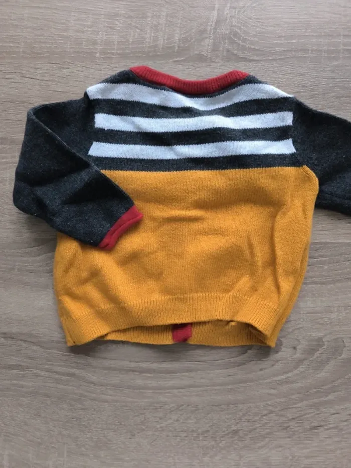 Lot 11 vêtements 1-3 mois fille - photo numéro 14