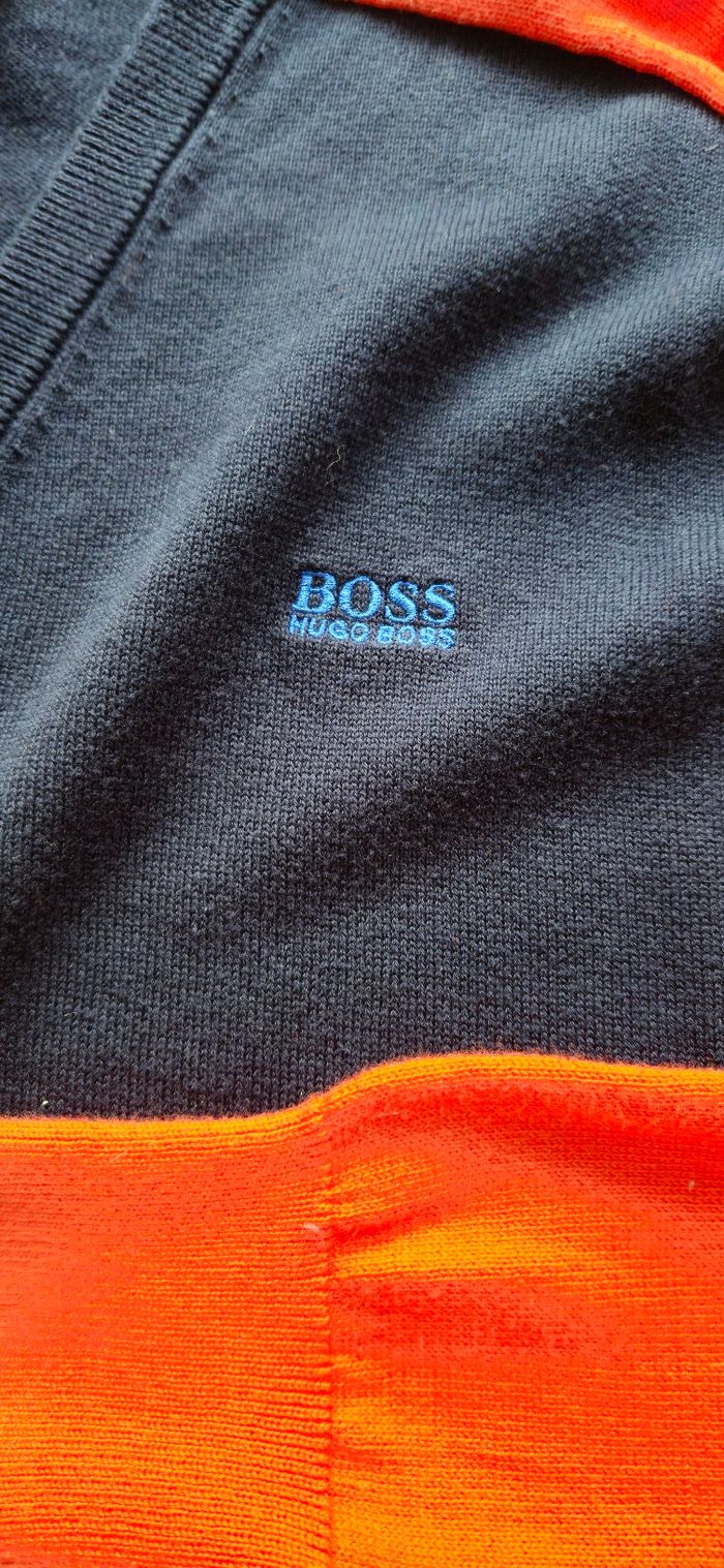 Gilet hugo boss taille 12 ans tbe - photo numéro 2