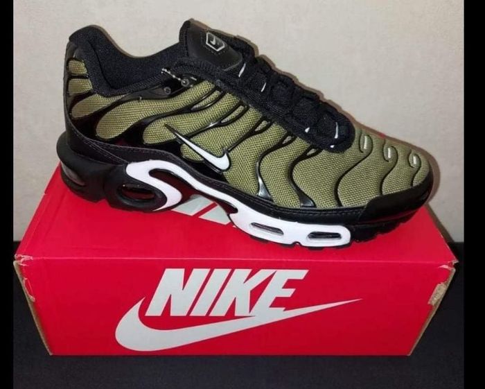 TN Nike 40