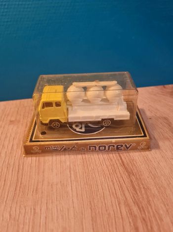 Mini Jet Norev 440 Laitier Jaune