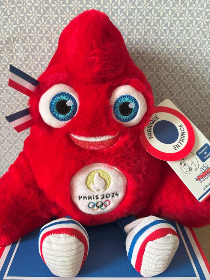 Peluche "La Phryge Olympique 33cm" JO Paris 2024 (Made In France) - photo numéro 2