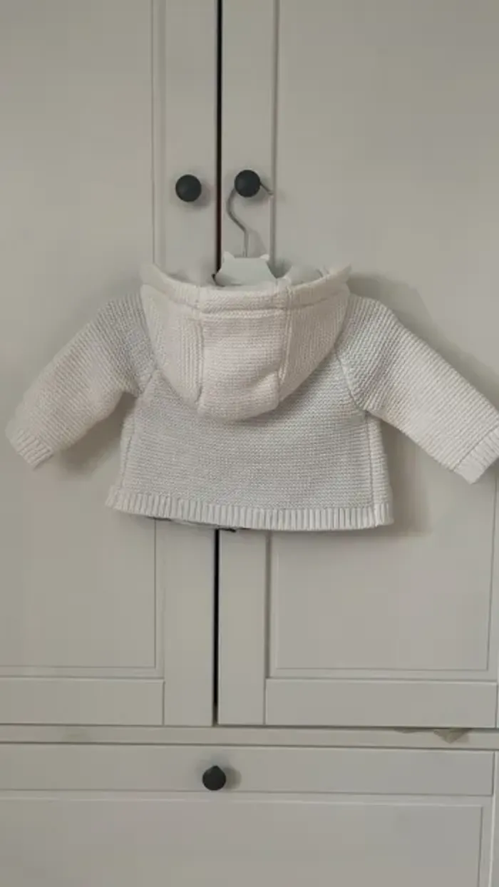 Gilet Cocoon et T shirt 3 pommes 3 mois - photo numéro 4