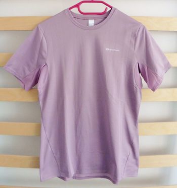 T-shirt mauve microaere. Quechua. Taille 38
