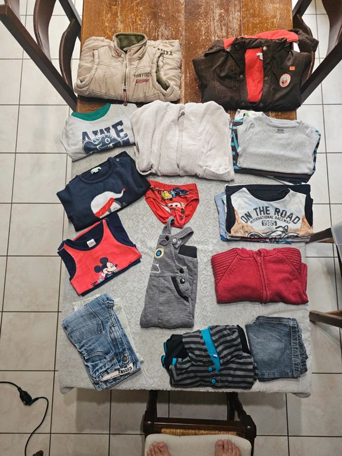 Lot de 24 mois garçons