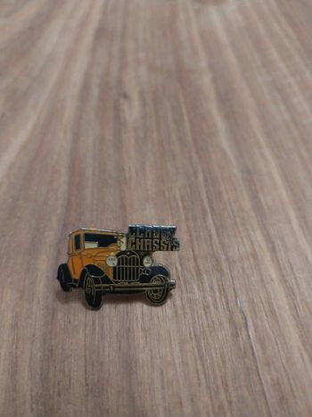 Pins voiture ancienne collection class châssis vintage pin's