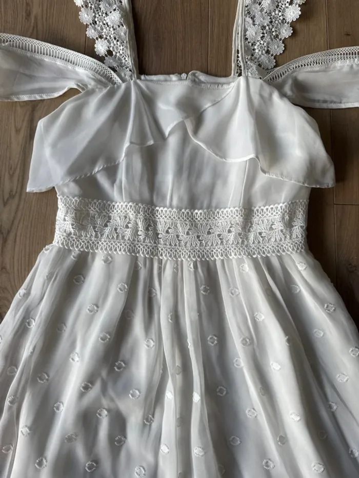 Robe courte femme dentelle - photo numéro 4