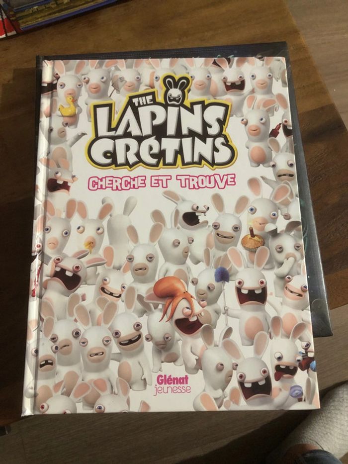 Livre cherche et trouve lapins cretins