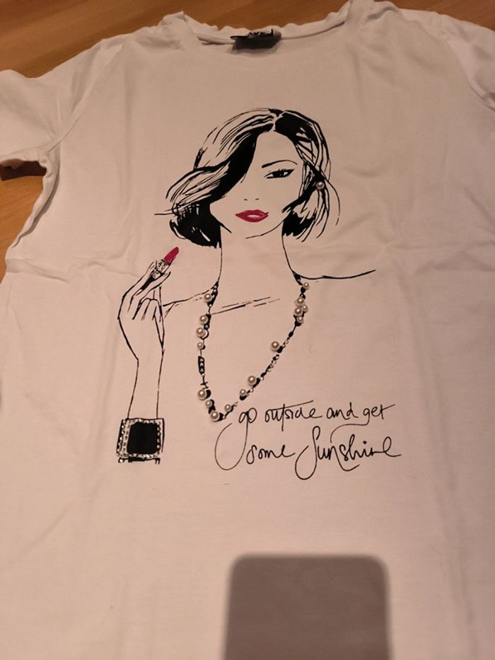 T-shirt Love & Happiness taille L - photo numéro 2