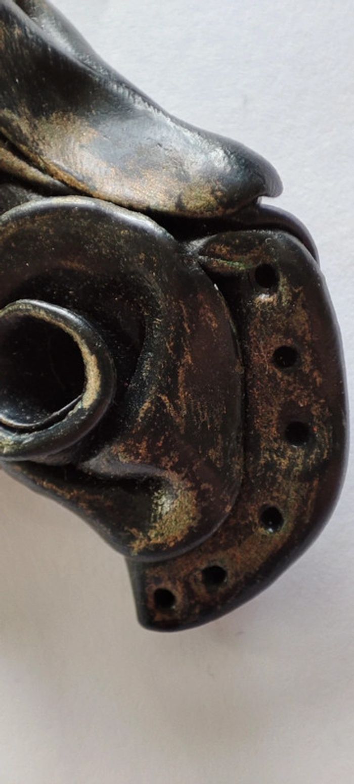 Broche en cuir - photo numéro 6