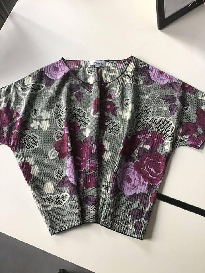 Top oversize a motif