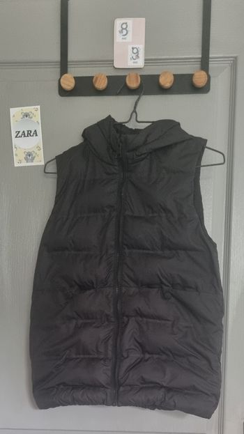 Doudoune sans manche taille 8/9 ans