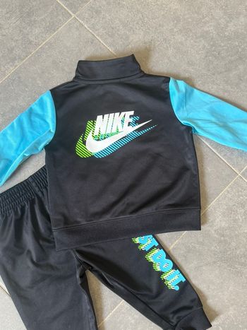 Ensemble Nike