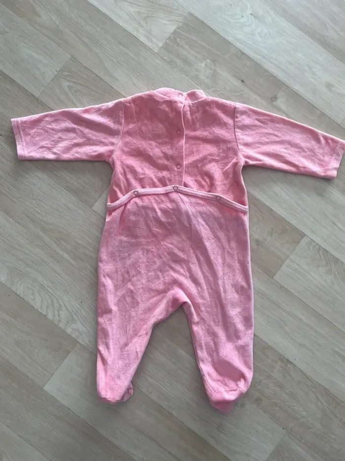 Lot 5 pyjama velours fille 6 mois - photo numéro 3