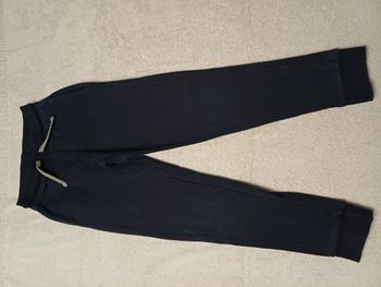 Pantalon de jogging Kiabi 8 ans (réf perso V115)(familleac72)