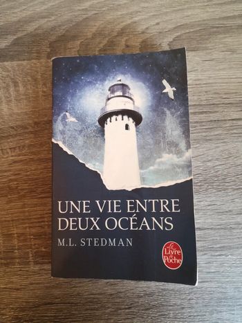 Livre roman Une vue entre deux océans de M.L Stedman