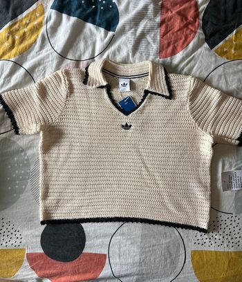 adidas Originals x ASOS - Top en maille au crochet à bords contrastants - Écru - Taille M