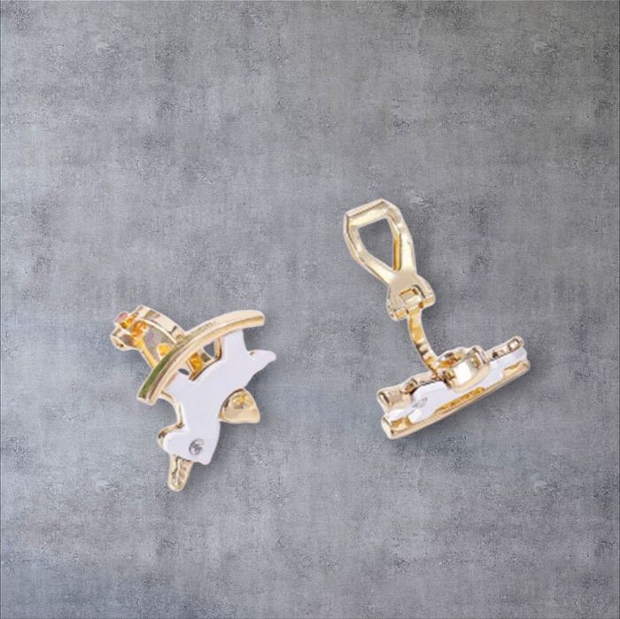 Clips d’oreilles licorne dorés et blancs - photo numéro 3