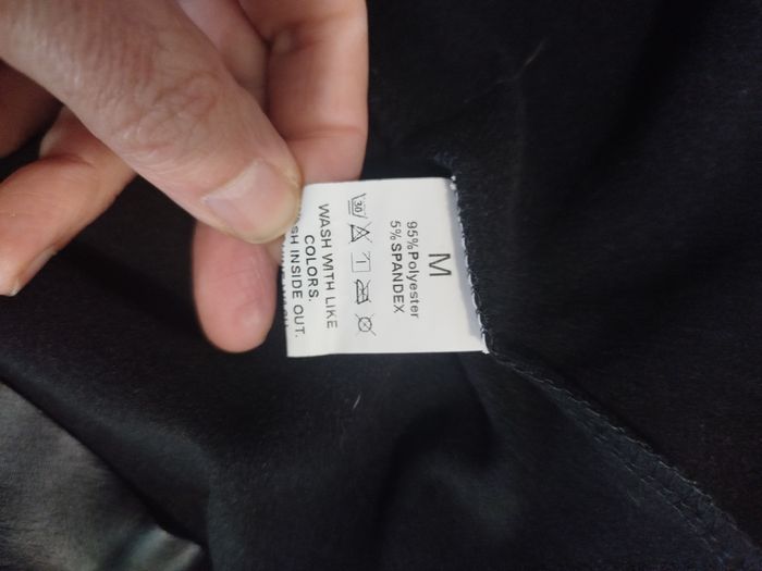 jupe noir taille M - photo numéro 3