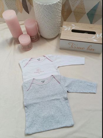 Lot  de 2 bodys manches longues Kiabi fille 6 mois