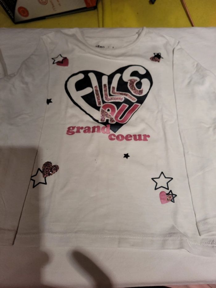 Lot de 2 t shirts manches longues 5/6ans - photo numéro 2